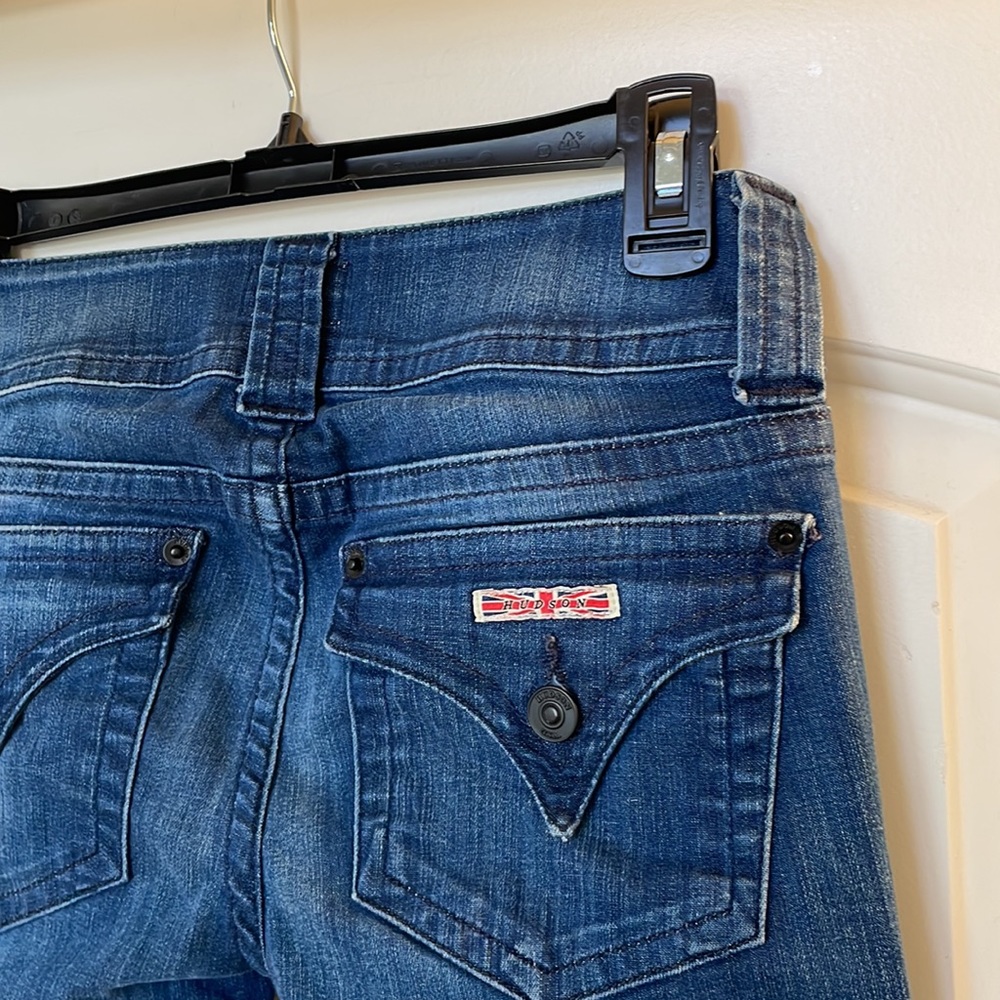 HUDSON original jeans. Excellent conditions size 24. I’m at 25- fit me snuggled - Picture 9 of 9